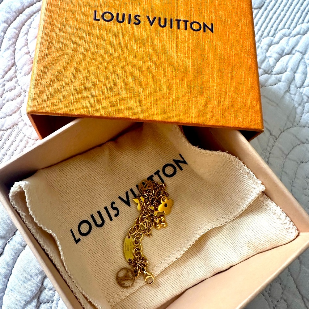 LOUIS VUITTON BRACELET